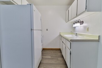 3728 S 43rd St, Milwaukee, WI 53220