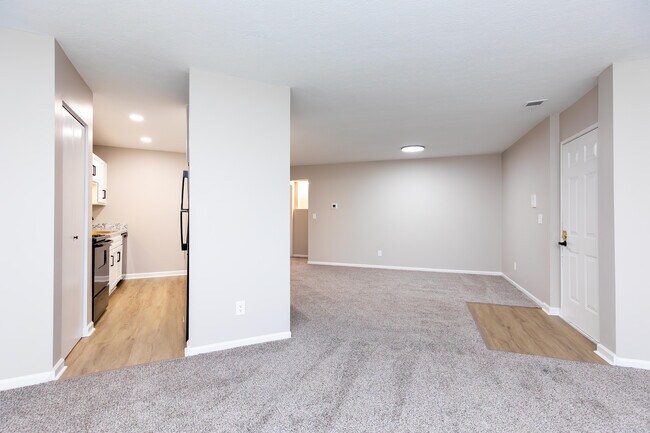 Market Mohawk Apartments, Columbus, OH 43215 - photo 6