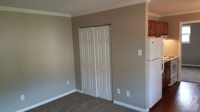 Wardall, Cincinnati, OH 45211 - photo 5