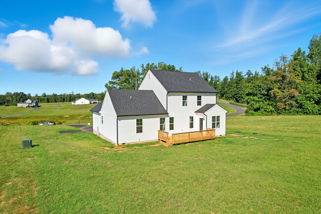 647 Fairview Dr, Mineral, VA 23117 - photo 4