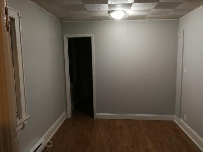 363 Mechanic St unit 1R, Orange, NJ 07050 - photo 6