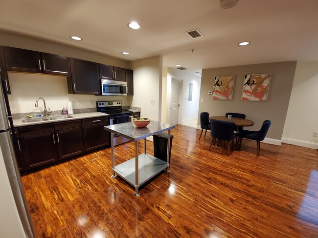 Mural Suite 1BR - 1102