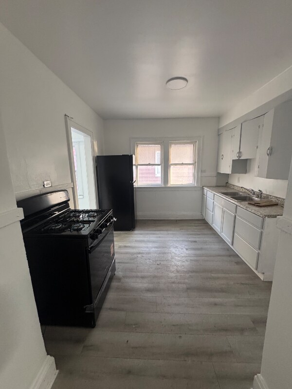 12202 Benham Ave unit Lower, Cleveland, OH 44105 - photo 2