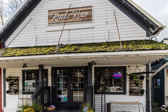 Rustic Rose is a charming boutique in downtown Duvalll.