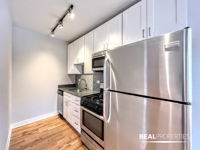 2420 N Kedzie Ave unit S, Chicago, IL 60647 - photo 7