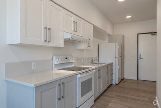 9640 SW Greenburg Rd, Portland, OR 97223