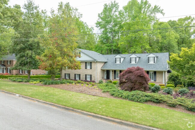 Cape Cod homes can be found in the Lake Aumond neighborhood.