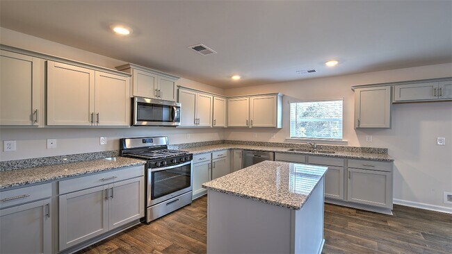 118 Kirkwood Ct, Orangeburg, SC 29118 - photo 3