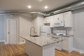 444 N Rochester Rd, Clawson, MI 48017