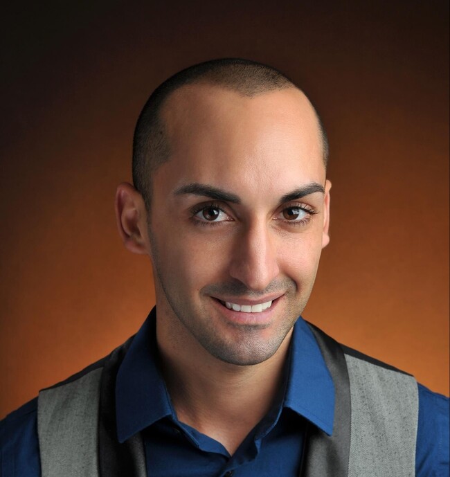 Agent Photo