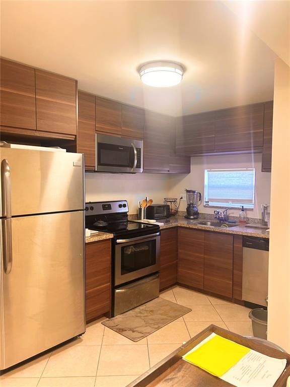 361 S Hollybrook Dr Unit 104, Pembroke Pines, FL 33025