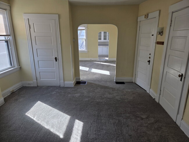 3959 Hazel Ave unit 3959 Hazel Ave. Apt, Cincinnati, OH 45212 - photo 2