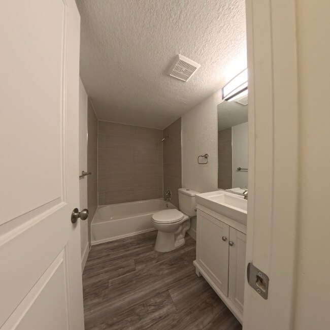 10211 Ura Ln unit 7-204, Thornton, CO 80260 - photo 5