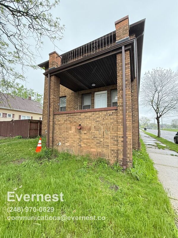 5440 Milford St Unit 2, Detroit, MI 48210