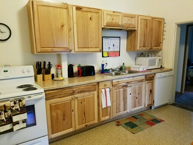 610 Niagara St, Eau Claire, WI 54703 - photo 4