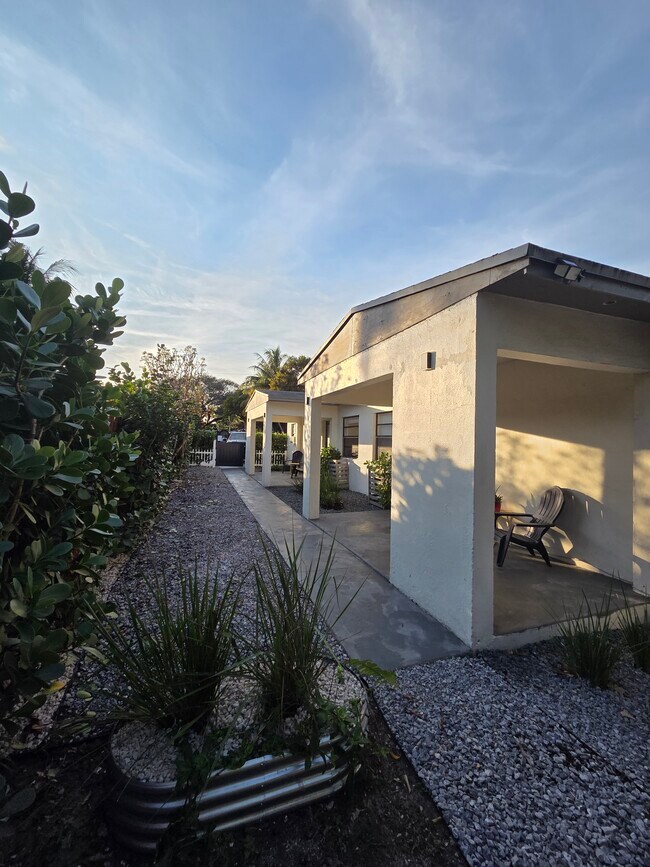 1110 NW 6th Ave unit 1, Fort Lauderdale, FL 33311 - photo 3