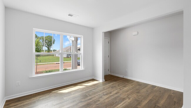 308 Valencia Cir unit 36209238, Wellford, SC 29385 - photo 5