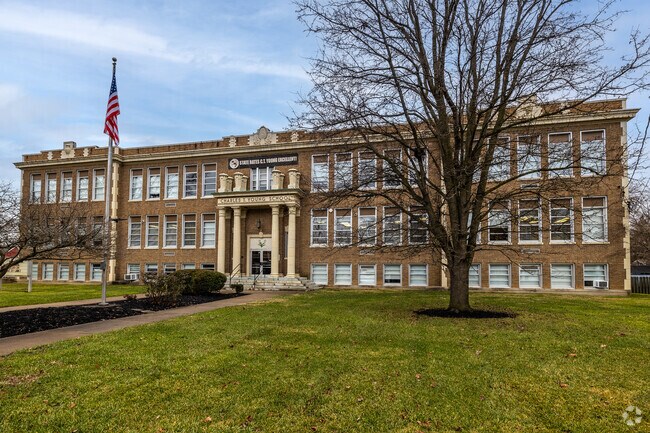 Charles T. Young Elementary School
Public Pre-K & Elementary School
Cleves, Cleves OH