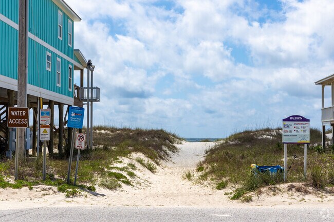 There are a few public beaches, but it's mostly private land in Fort Morgan.