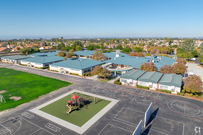 Casillas Elementary School, Rankings & Reviews - Homes.com