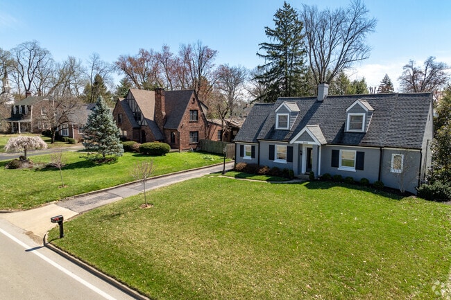 The homes of Indian Hills offer lots of choice for the discerning buyer.