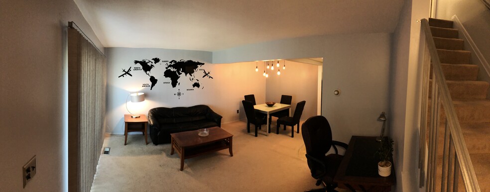 Fully furnished deluxe 1 bedroom suit. Perfect for working from home.