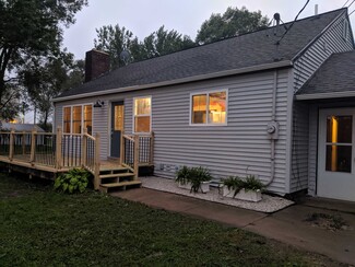 1213 1st Ave NE, Independence, IA 50644