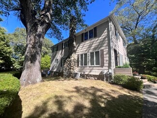 127 Manor Ave, Wellesley, MA 02482