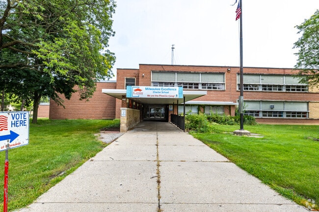 Milwaukee Excellence Charter School is a public school in Milwaukee, WI.