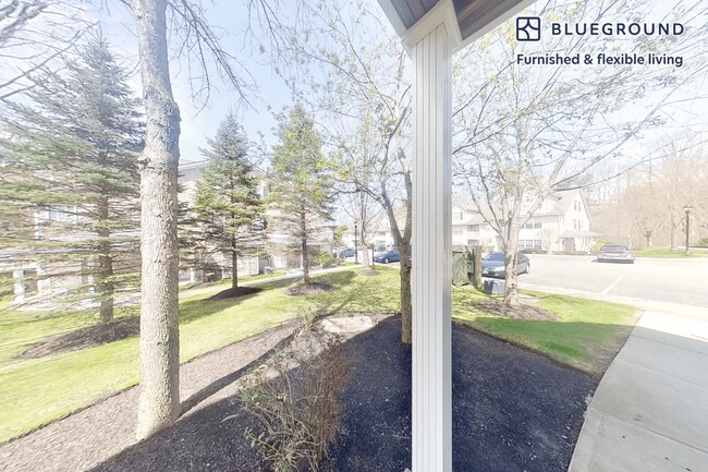 200 Avalon Dr unit FL1-ID3448A, Bedford, MA 01730 - photo 4