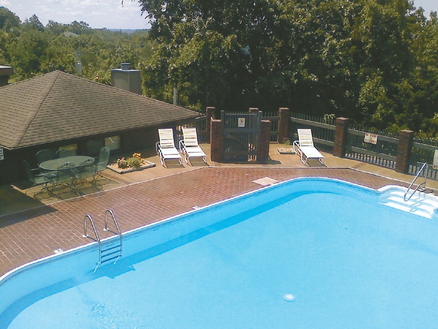 Shepherd of the Hills Estates Apartments, Forsyth, MO 65653 - photo 1