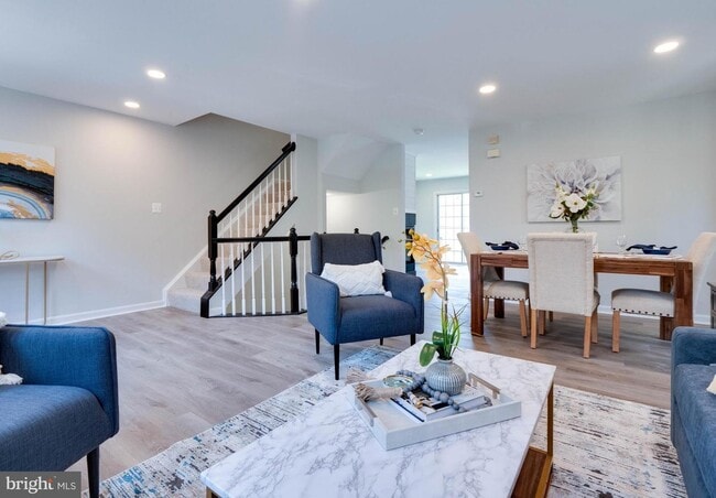 22985 Whitehall Terrace unit UL 2, Sterling, VA 20166 - photo 4