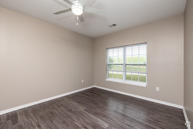 Ashton Flats, Cedar Rapids, IA 52404 - photo 4