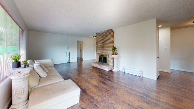 810 SW 356th St, Federal Way, WA 98023 - photo 2