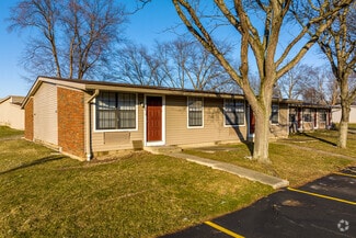 300 Hickory Mills Cir, Kent, OH 44240