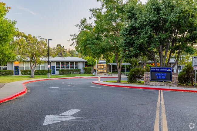 Indian Valley Elementary offers an enriching environment next to the foothills of Walnut Creek.