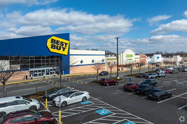 There are many shopping options in and around Fairless Hills.