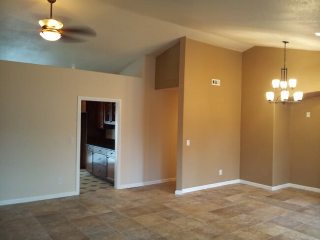 5139 Omar Ct unit 1, Oceanside, CA 92057 - photo 7