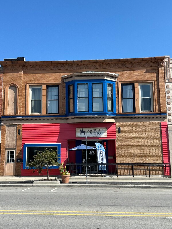 118 N Main St, Churubusco, IN 46723
