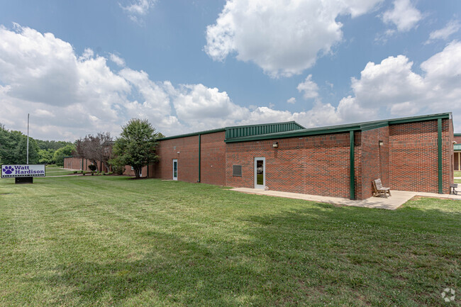 Portland West Middle School offers education for students in 6th through 8th grade.