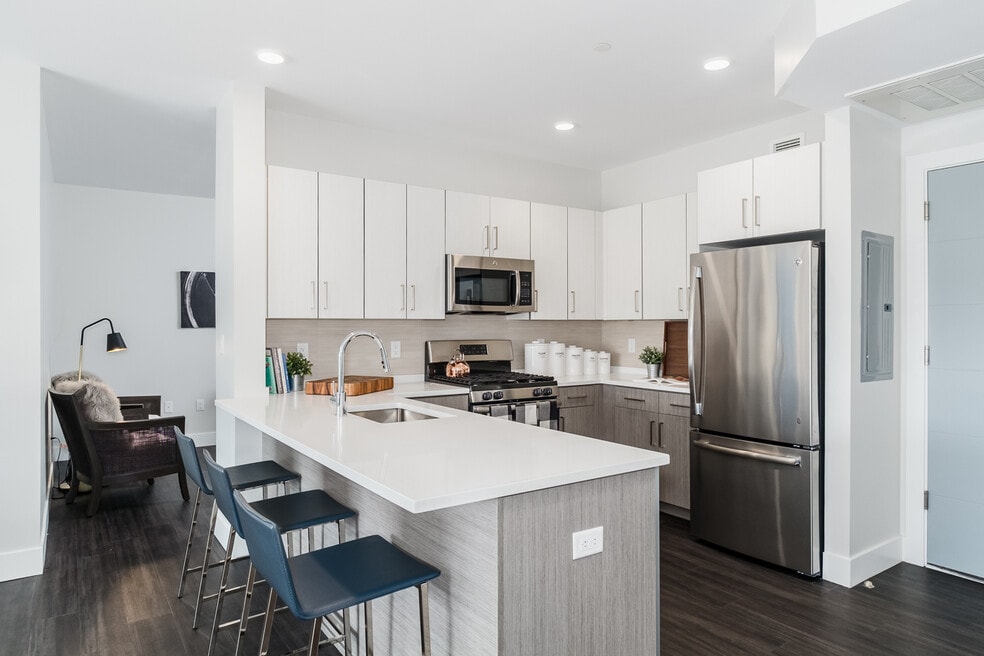 Trademark Fairfield, Fairfield, CT 06825 - photo 1