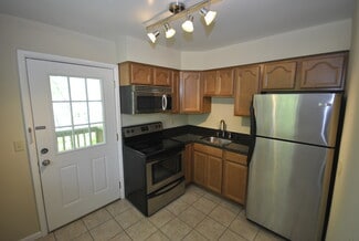 923 S 7th St, Ann Arbor, MI 48103