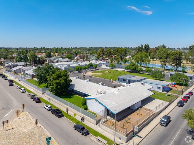 Jefferson Elementary School offers a sprawling campus when seen from above.