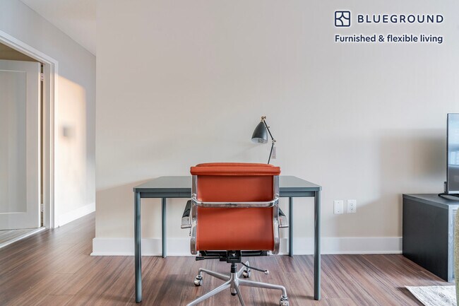 1515 Richmond Hwy unit FL10-ID1170, Arlington, VA 22202 - photo 4