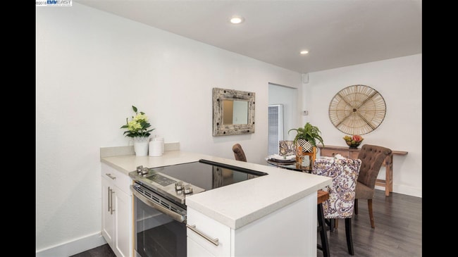 14837 Western Ave, San Leandro, CA 94578 - photo 3