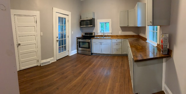 106 Brawley St, Chester, SC 29706 - photo 3