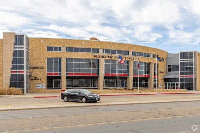 Plainveiw High School is fostering creativity and igniting curiosity in every student.