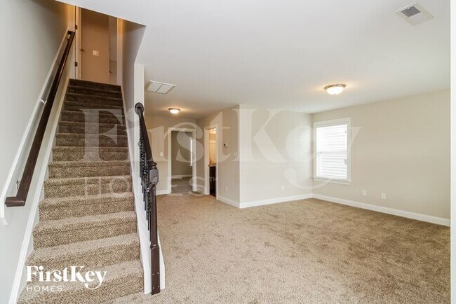 2207 Talon Dr, Mc Leansville, NC 27301 - photo 3