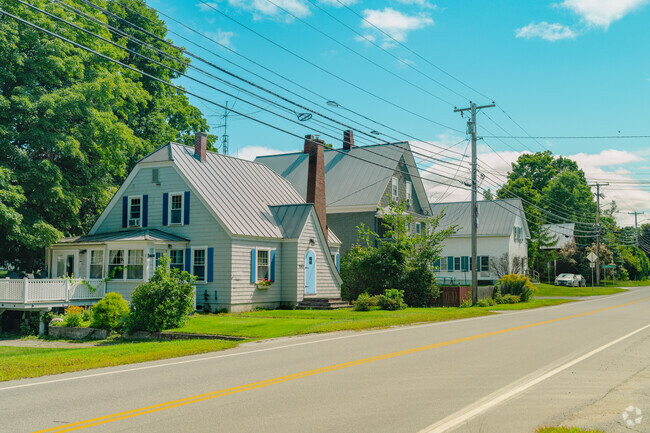 Beautiful homes of various eclectic styles line the streets of Wilder.