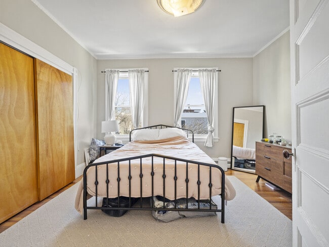 147 Columbia St unit 2L, Cambridge, MA 02139 - photo 6